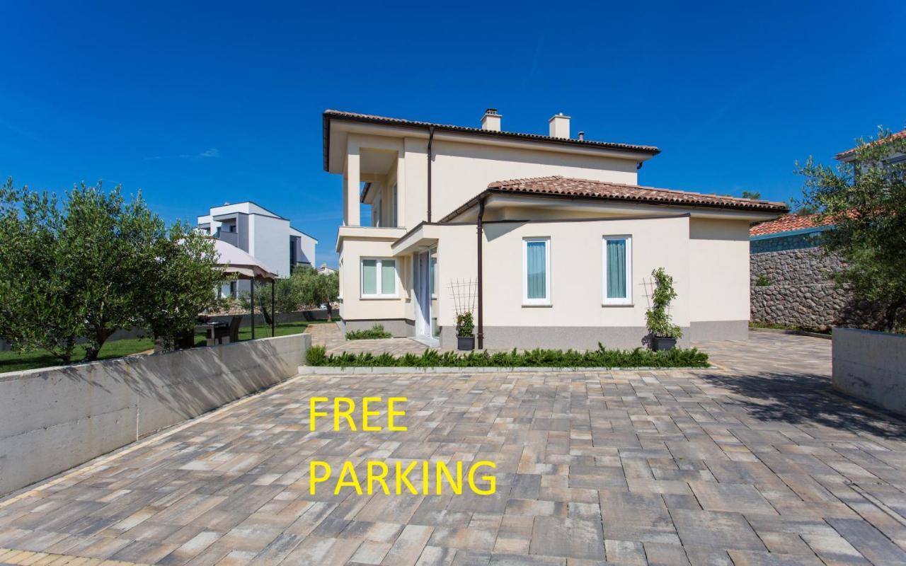 Studio Apartment Lucija Krk Town Dış mekan fotoğraf